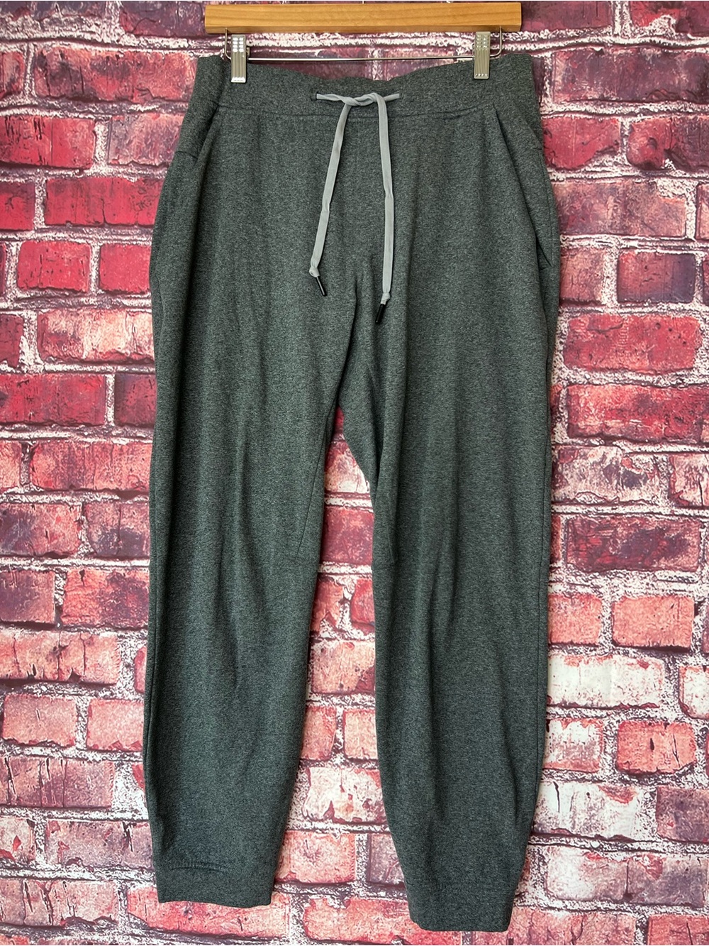 Lululemon Textured Heathered Grey Fleece Joggers Size M